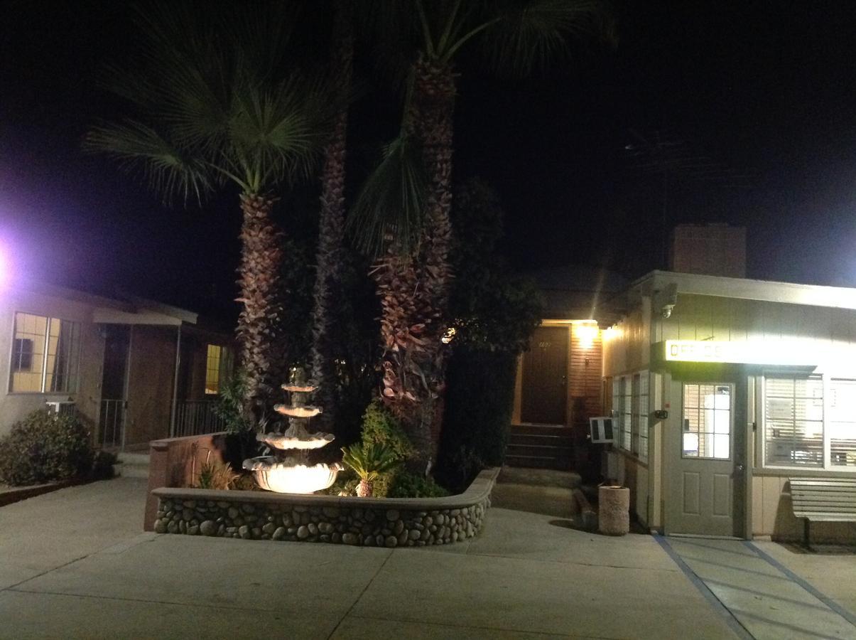 Elsinore Hotsprings Motel Лейк-Элсинор Экстерьер фото